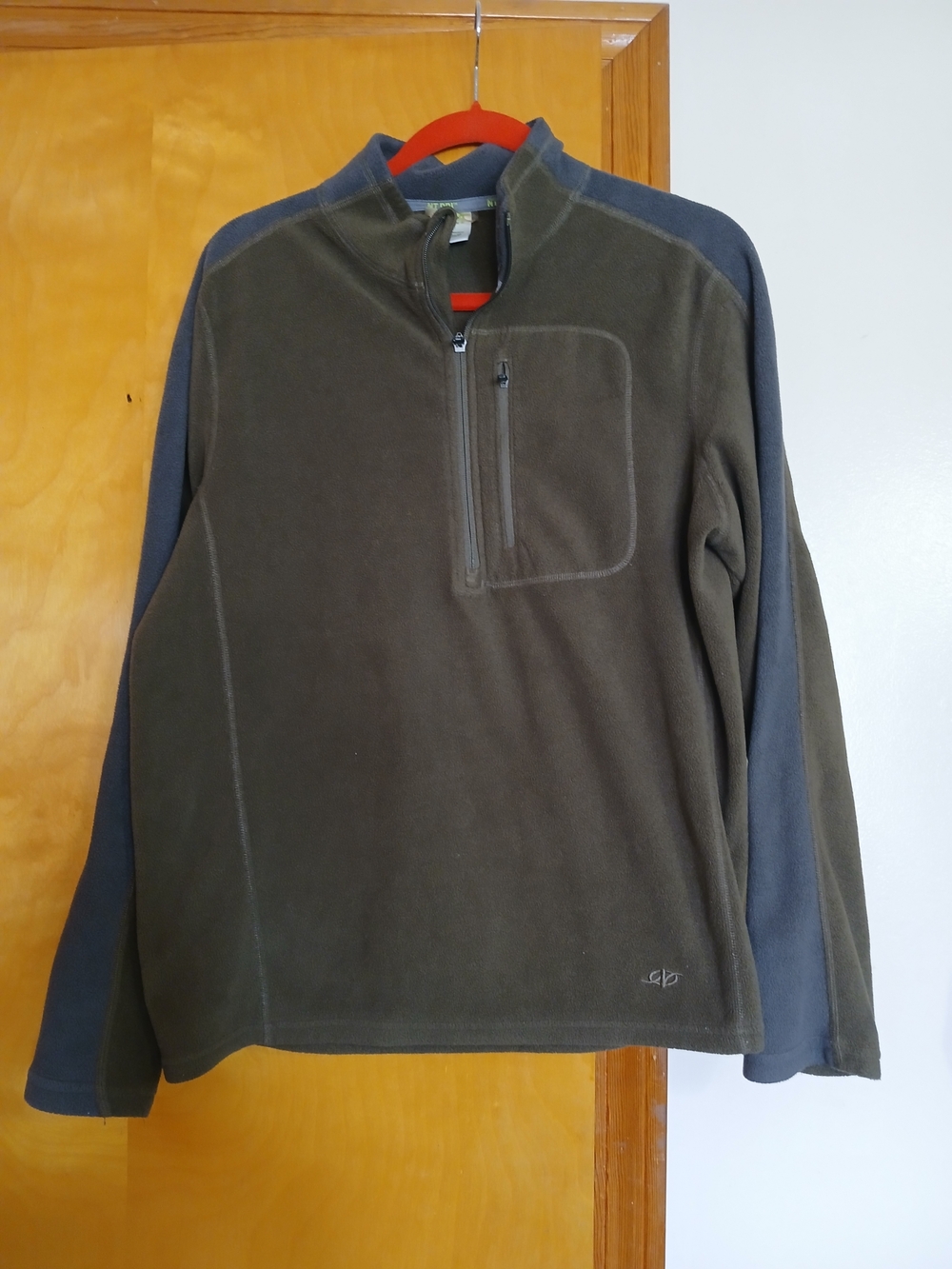 Men's Two-Tone Fleece Pullover - Olive & Charcoal